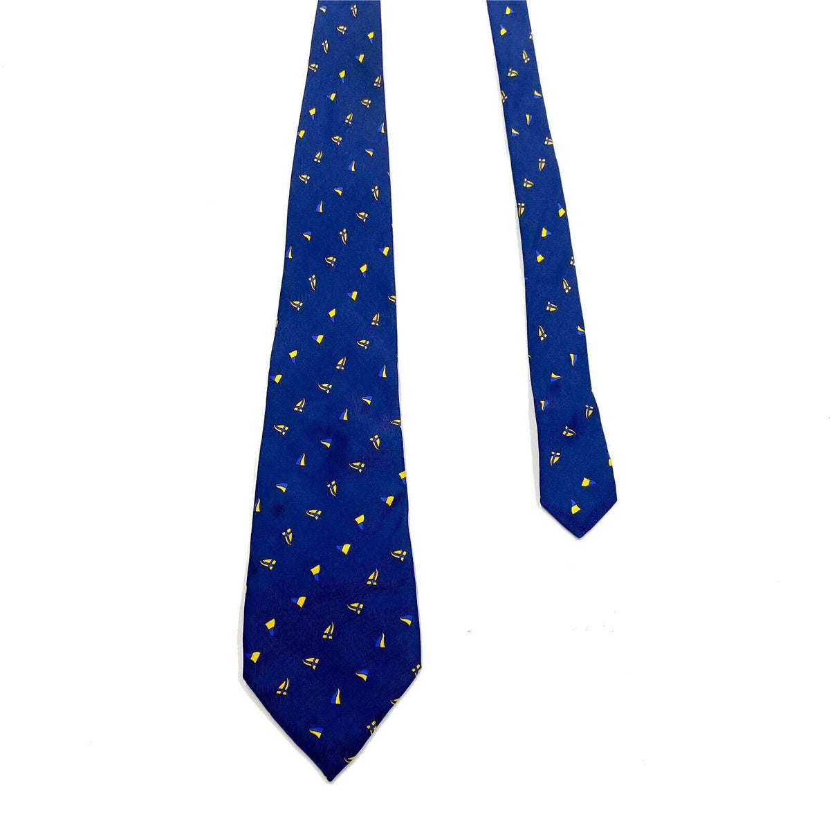 Cacharel Flag Patterned Silk Tie Vintage Luxury High End Designer Navy VTG Graphic Tee – Warm & Stylish · Must-Have Style
