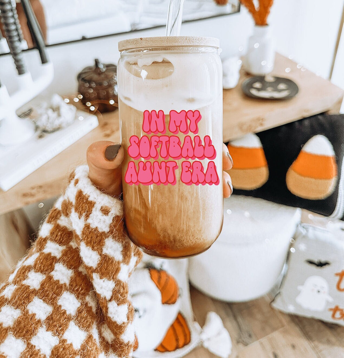 Softball Aunt Glass Tumbler Gifts Reusable Cup For Her Best Friend Bamboo Lid Straw Iced Latte Coffee Soda Can Graphic Tee – Aesthetic Look · High-Quality Print