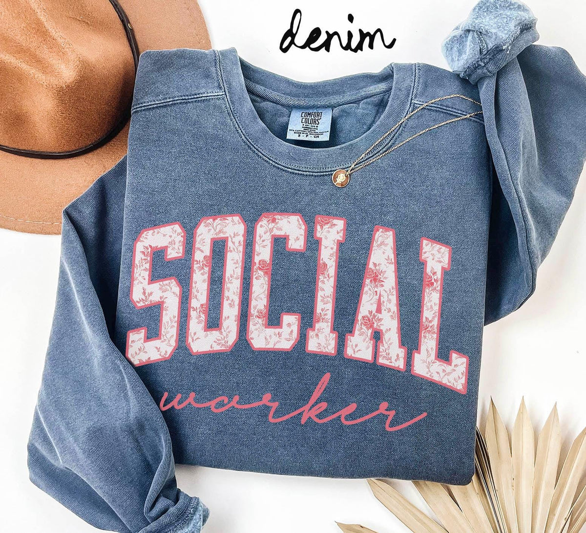 Social Worker Sweatshirt Social Worker Gifts Graduation Gifts Pink Toile Crewneck Chinoiserie Shirt for Women Sweatshirt – Feel-Good Design · Perfect For Daily Wear