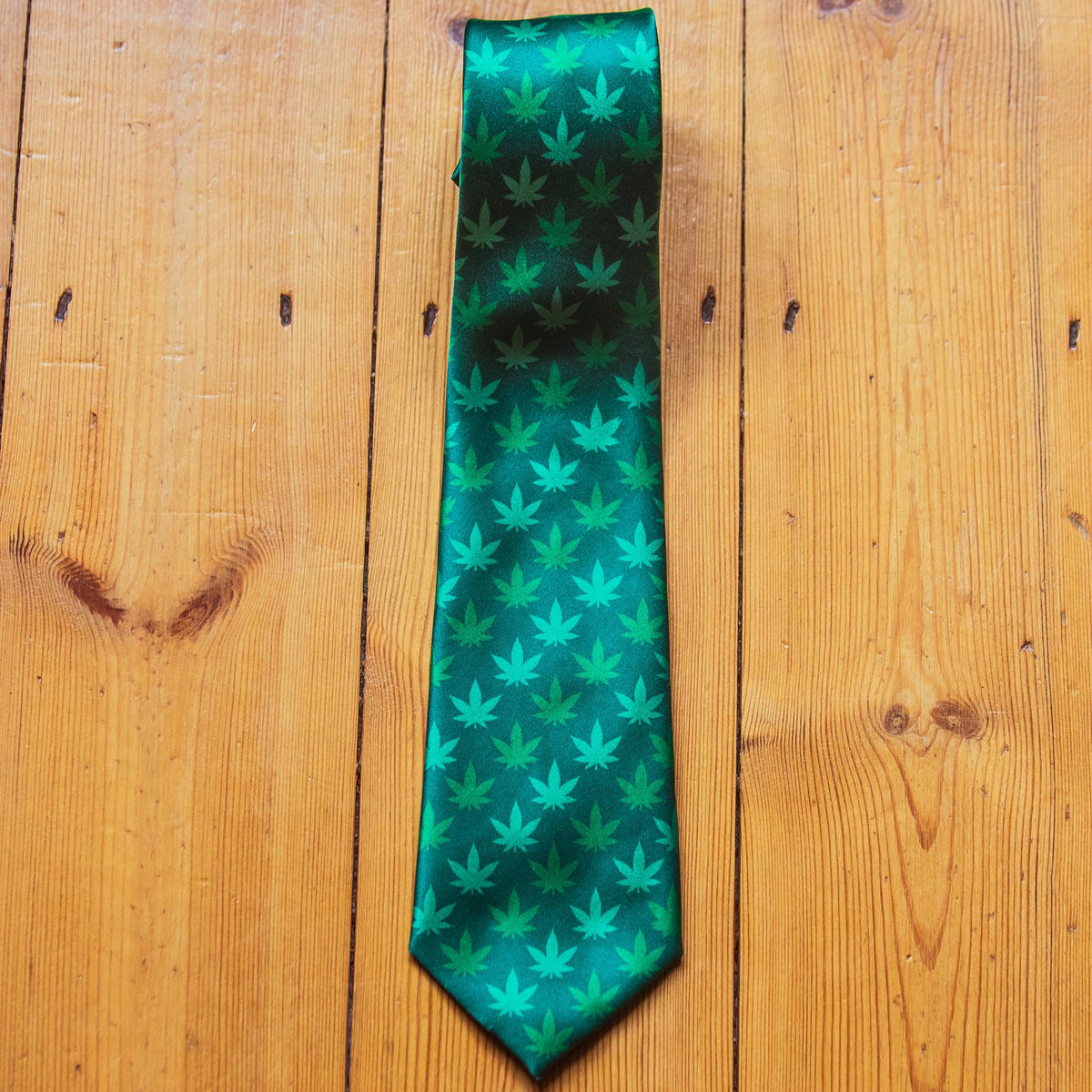 Unique Father39s Day Gift Pot Leaves Pattern Necktie Retirement Gift Gifts For Grandpa Funny Neckties 420 Ties Weed Ties Pot Neckties Graphic Tee – Feel-Good Design · Great Gift For Fans