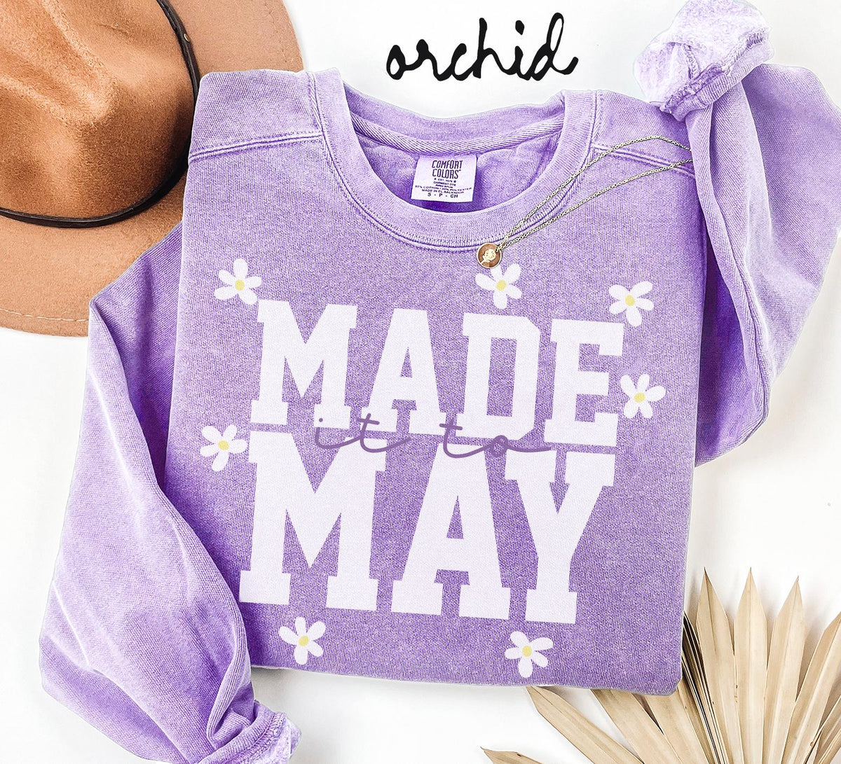 Comfort Colors Happy Last Day of School Sweatshirt End of School Year Shirt Schools Out Crewneck Funny Teacher Summer Gift Daisy Sweatshirt – Cozy Vibes · Top Pick For Any Outfit